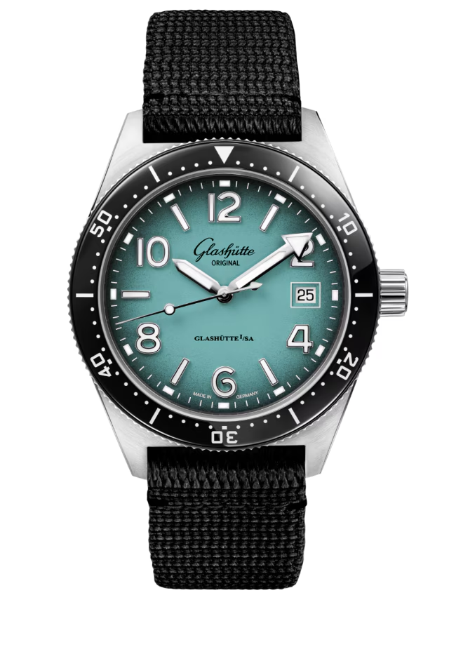 Glashutte Original SeaQ Northern Tide 39mm Automatic 1-39-11-21-60-70