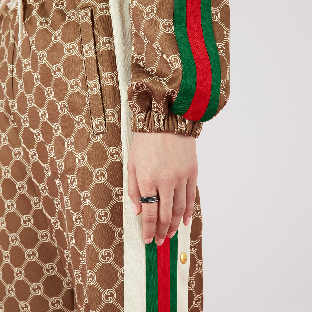 Gucci Interlocking Ring YBC225985001012