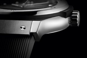 classic-fusion-titanium-33-mm-close-up-shot