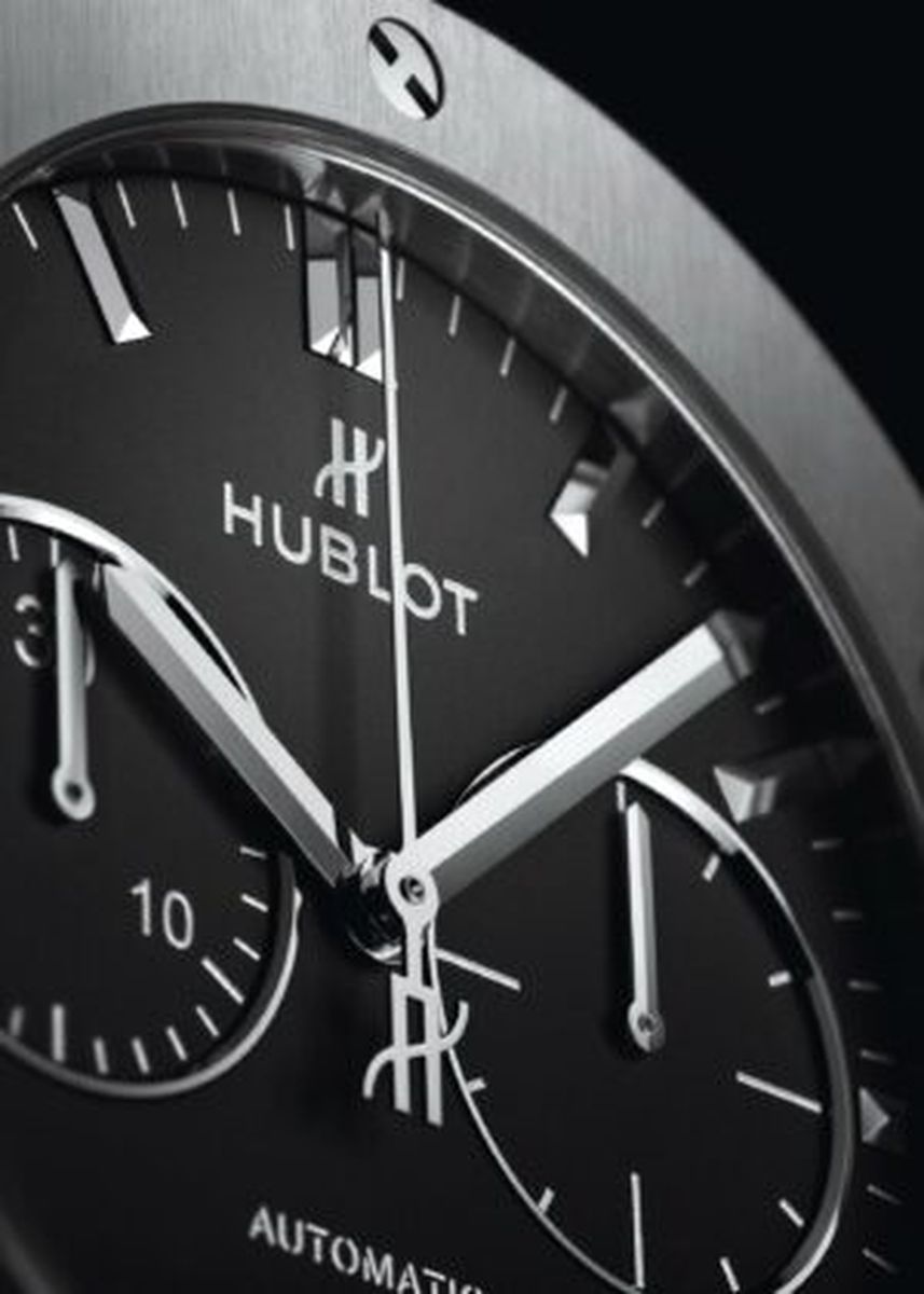 Classic-Fusion-Chronograph-Titanium-45-mm-close-up-shot