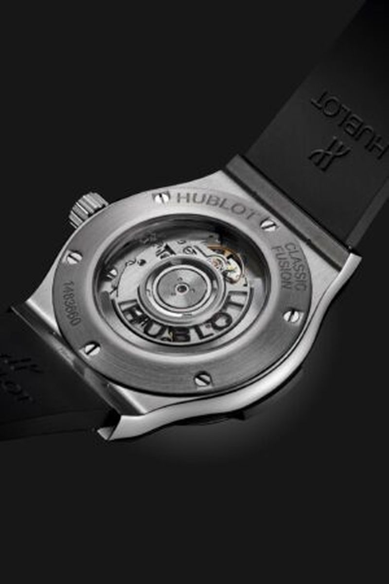 classic-fusion-titanium-on-rubber-42-mm-back-shot-portrait