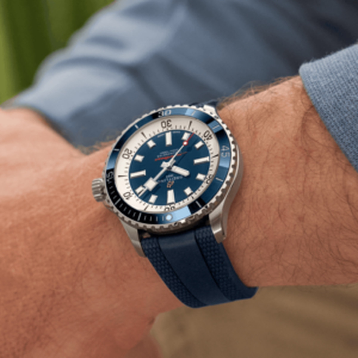 a17375e71c1s1-superocean-automatic-42-on-wrist