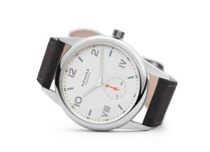 Nomos-735_2.jpg