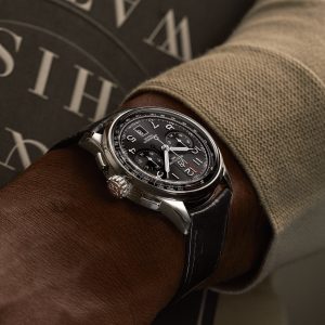ab0145221b1p1-premier-b01-chronograph-42-on-wrist.png