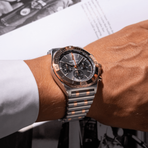 ub0134101b1u1-chronomat-b01-42-on-wrist
