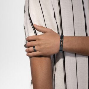 messika_paris_-_bague_move_titanium_noir_pm_07165_tb_1