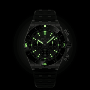 eb0136251m1s1-super-chronomat-b01-44-lumes