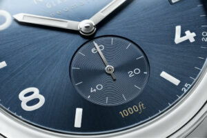 0782_club-sport-neomatik-42-datum-blau-detail-2