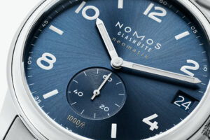 0782_club-sport-neomatik-42-datum-blau-detail-3