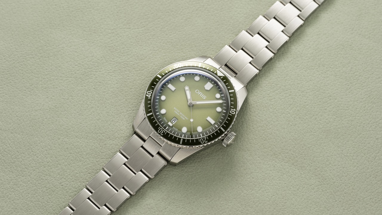 Oris Divers Sixty Five Date Green 40mm 01 733 7707 4057-07 8 20 18