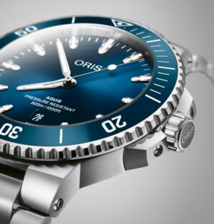 01-733-7789-4135-07-8-23-04peb-aquis-date-43-50-mm-highres-1