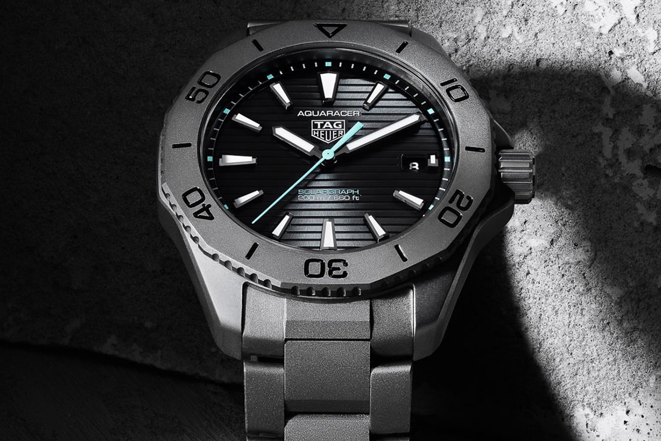 Tag Heuer Aquaracer Professional 200 Solargraph Titanium Black