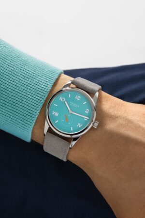0724_Club_Campus_38_endless_blue_wristshotstill_133_PRouZRapakojpyp