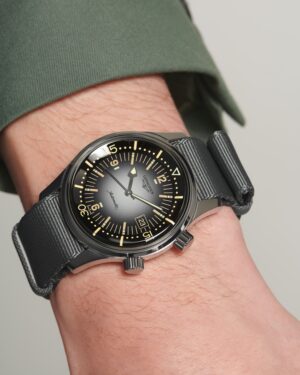 longines-legend-diver-l3-774-4-70-2-bottom-detailed-view-1600x2000-53-1733406540