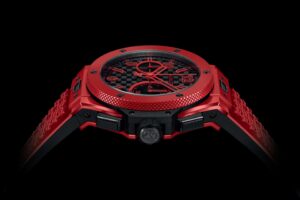 Big-Bang-20th-Anniversary-Red-Magic-Ceramic-43-mm-PR-Shot (2)