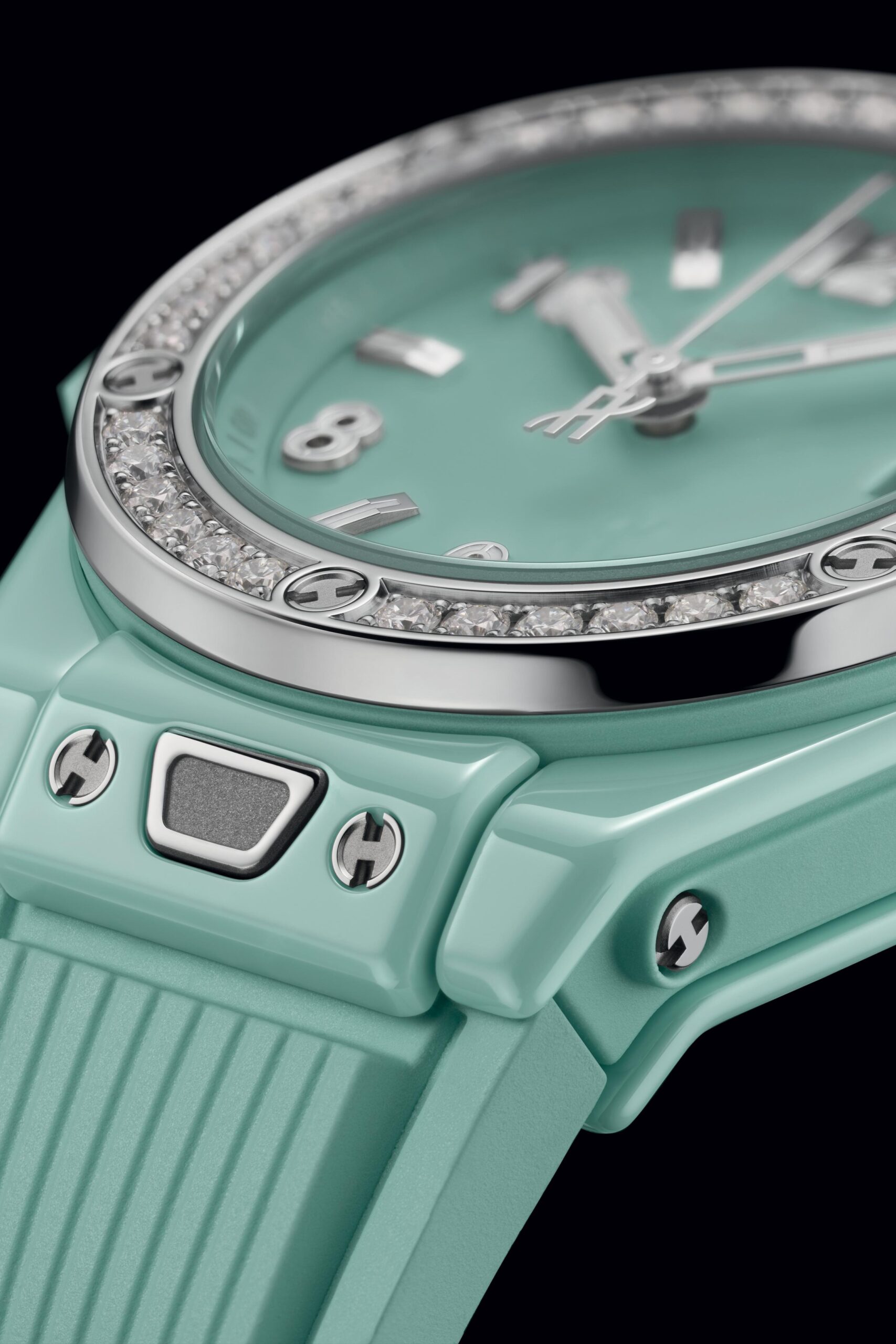 Hublot Big Bang One Click Mint Green Ceramic Diamonds 33mm 485.GS