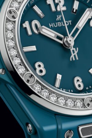 Big-Bang-One-Click-Petrol-Blue-Ceramic-Diamonds-33-mm-Close-Up (2)