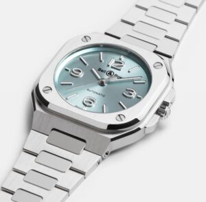 BR-05_36_mm_ice_blue-Produit-3_4_Dos-3