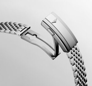 imgi_7_longines-legend-diver-l3-764-4-16-6-detailed-view-2143x2000-6-218c3e